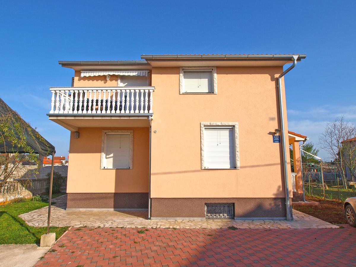 Mara 1029 Apartment